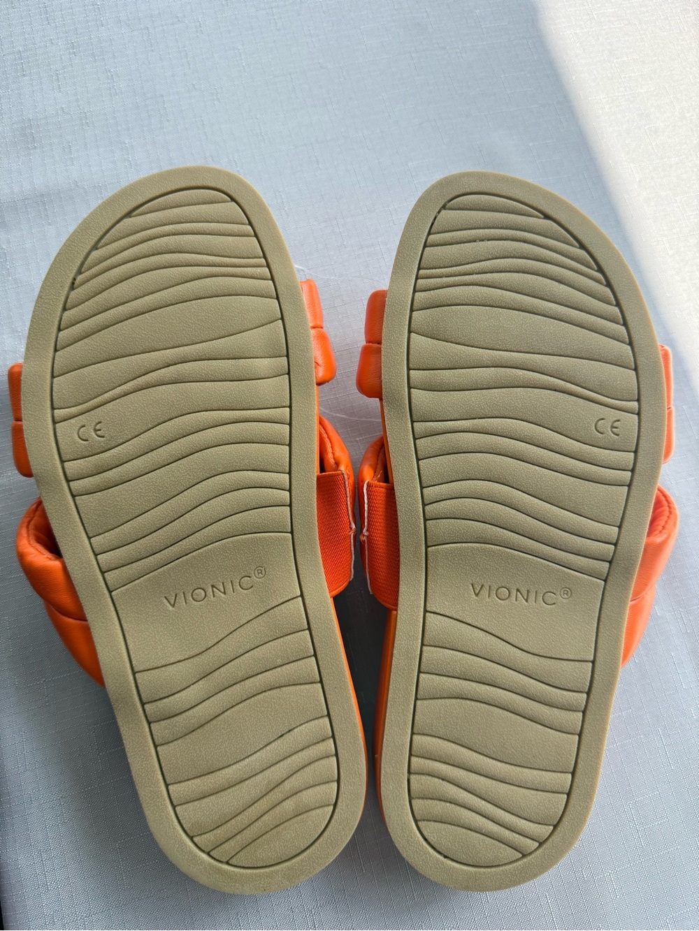Vionic Women’s Slide Sandals Orange Slip-On Solid Leather US 7 - Picture 3 of 8